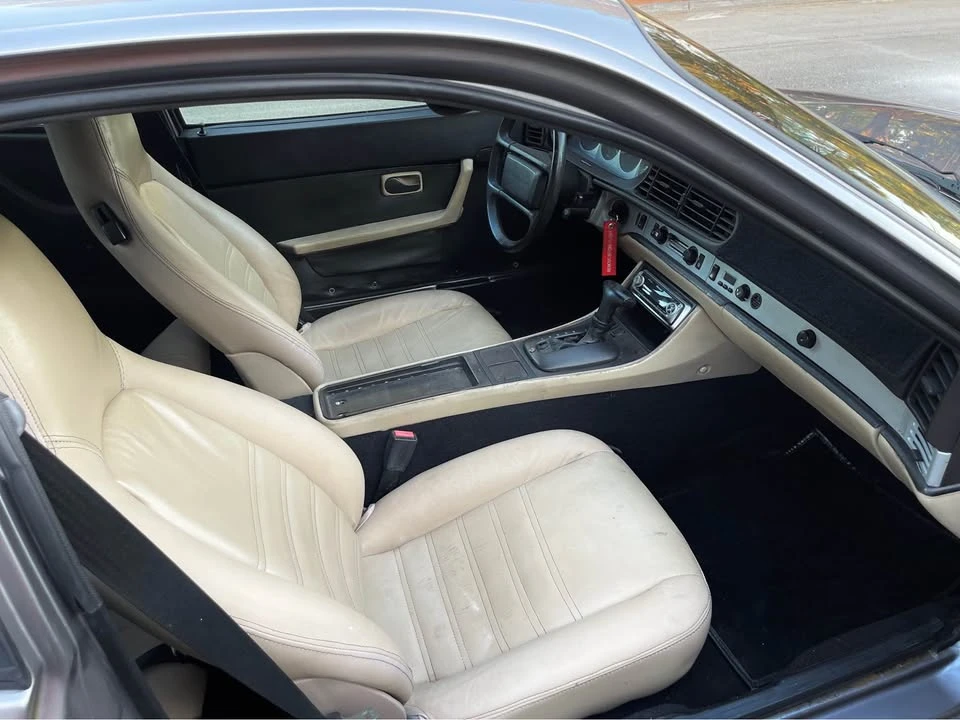 1987 Porsche 944 - Image 8 of 11