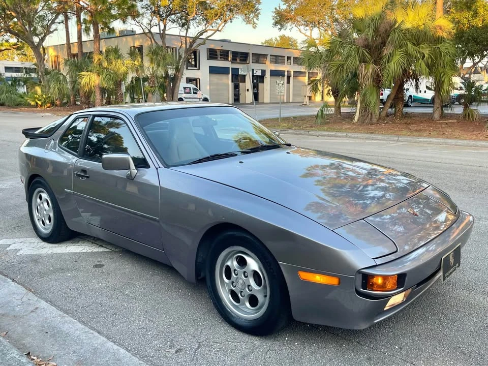 1987 Porsche 944 - Image 2 of 11