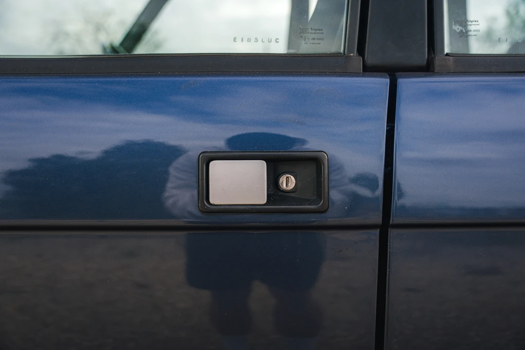 1987 Land Rover Range Rover Classic - Image 17 of 31