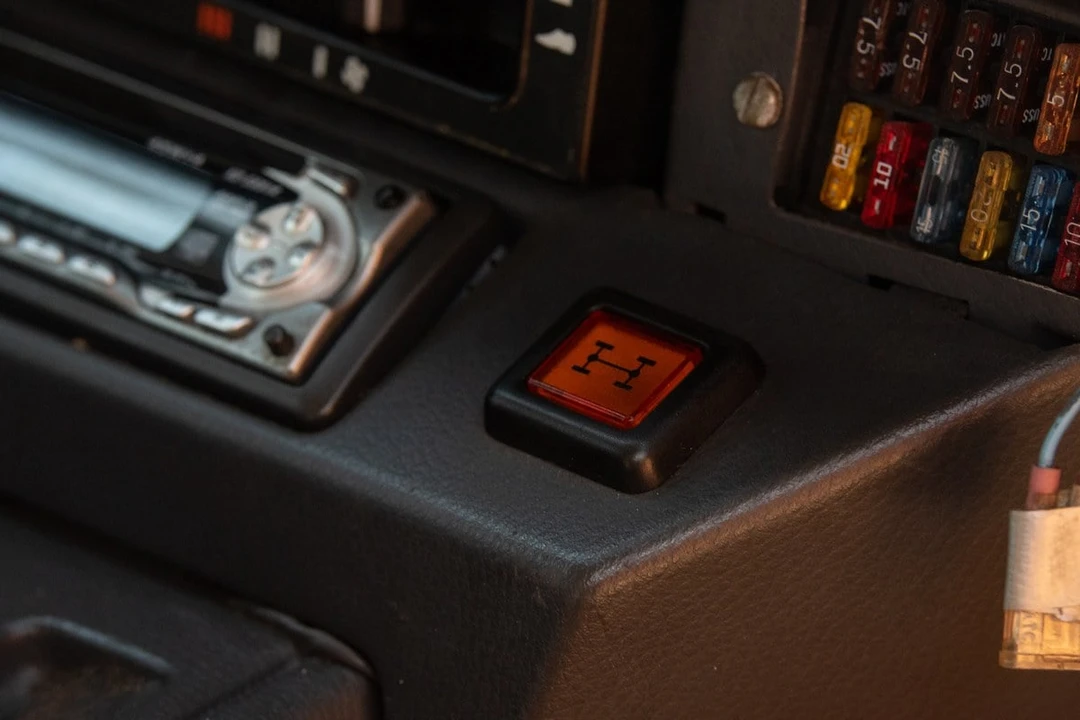 1987 Land Rover Range Rover Classic - Image 26 of 30