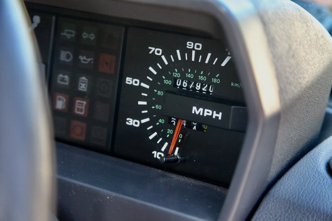 1987 Land Rover Range Rover Classic - Image 15 of 30