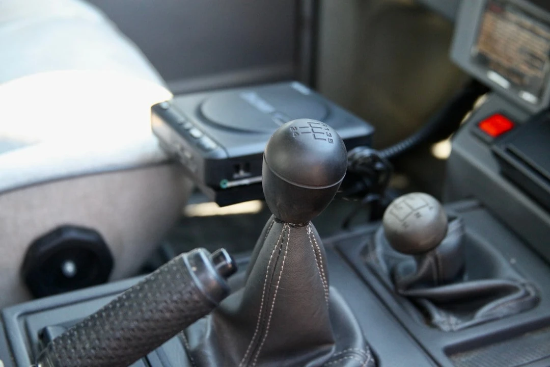 1987 Land Rover Range Rover Classic - Image 26 of 30