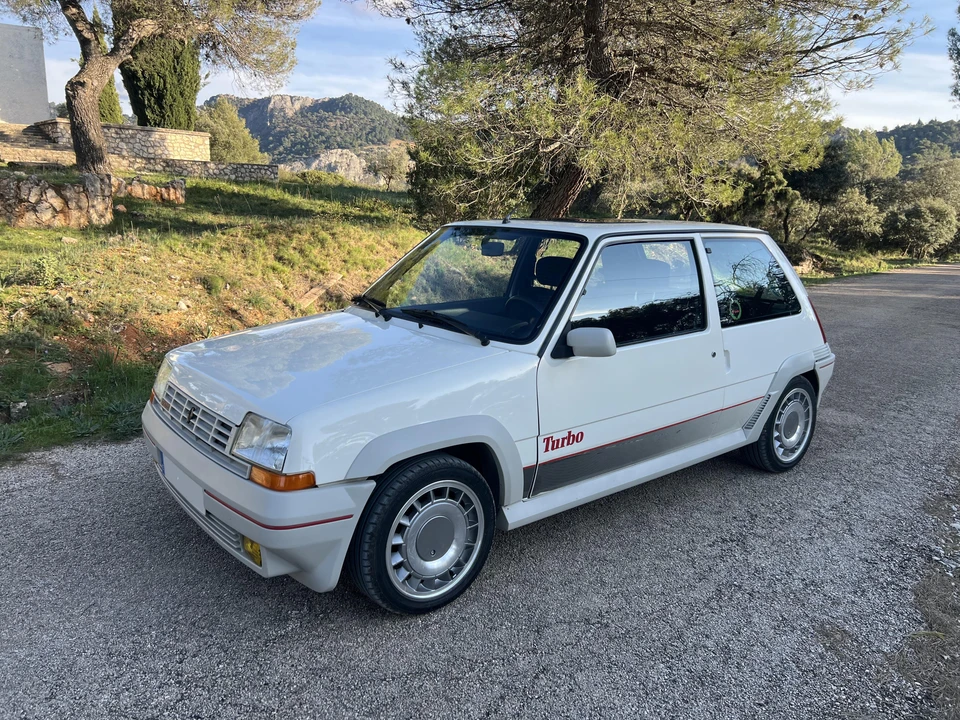 1989 Renault 5 GT Turbo - Image 14 of 31