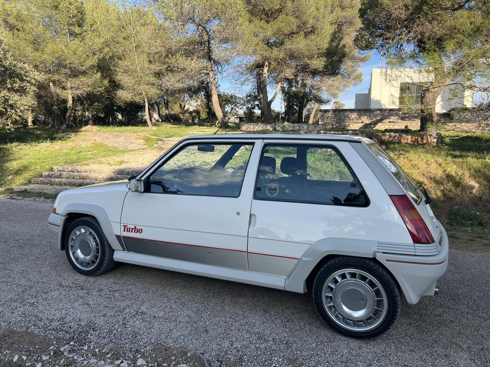 1989 Renault 5 GT Turbo - Image 20 of 31