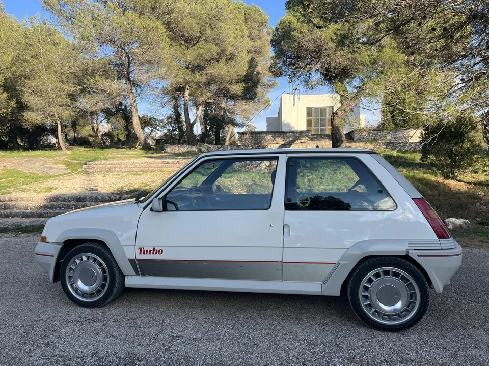 1989 Renault 5 GT Turbo - Image 21 of 31