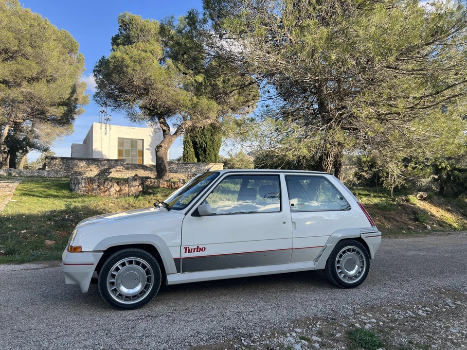 1989 Renault 5 GT Turbo - Image 23 of 31