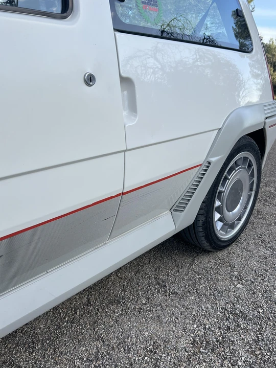 1989 Renault 5 GT Turbo - Image 28 of 31