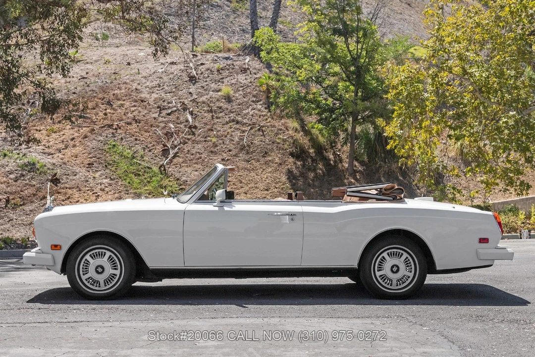 1987 Rolls-Royce Corniche Series I - Image 22 of 31