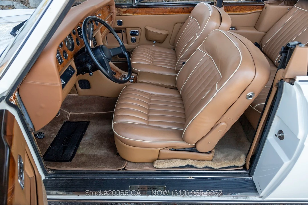 1987 Rolls-Royce Corniche Series I - Image 26 of 31