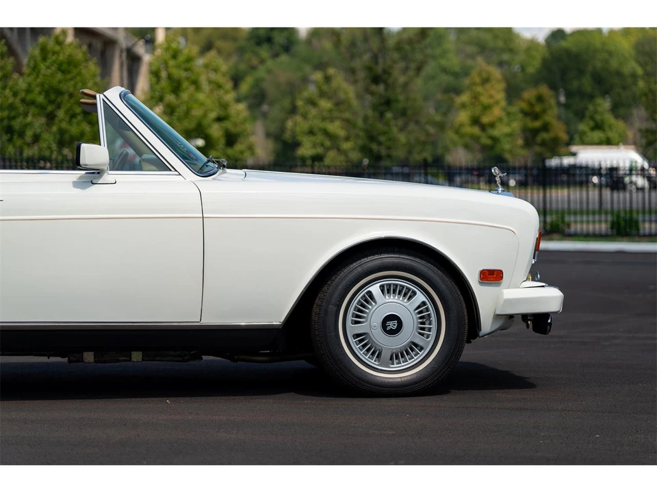 1987 Rolls-Royce Corniche Series II - Image 6 of 29