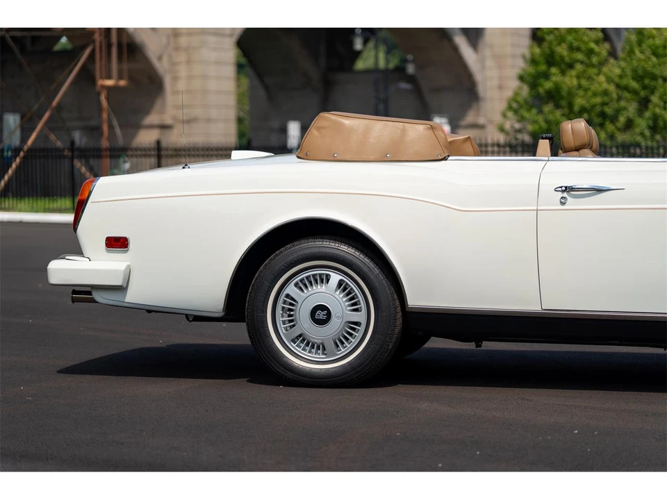 1987 Rolls-Royce Corniche Series II - Image 8 of 29