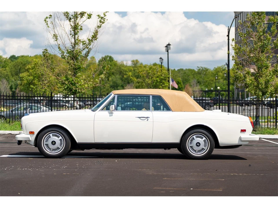 1987 Rolls-Royce Corniche Series II - Image 12 of 29