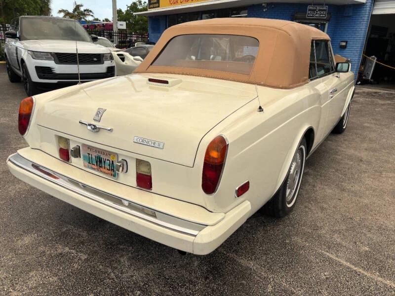 1987 Rolls-Royce Corniche - Image 4 of 19