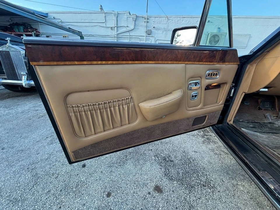 1987 Rolls-Royce Corniche Series I - Image 9 of 21