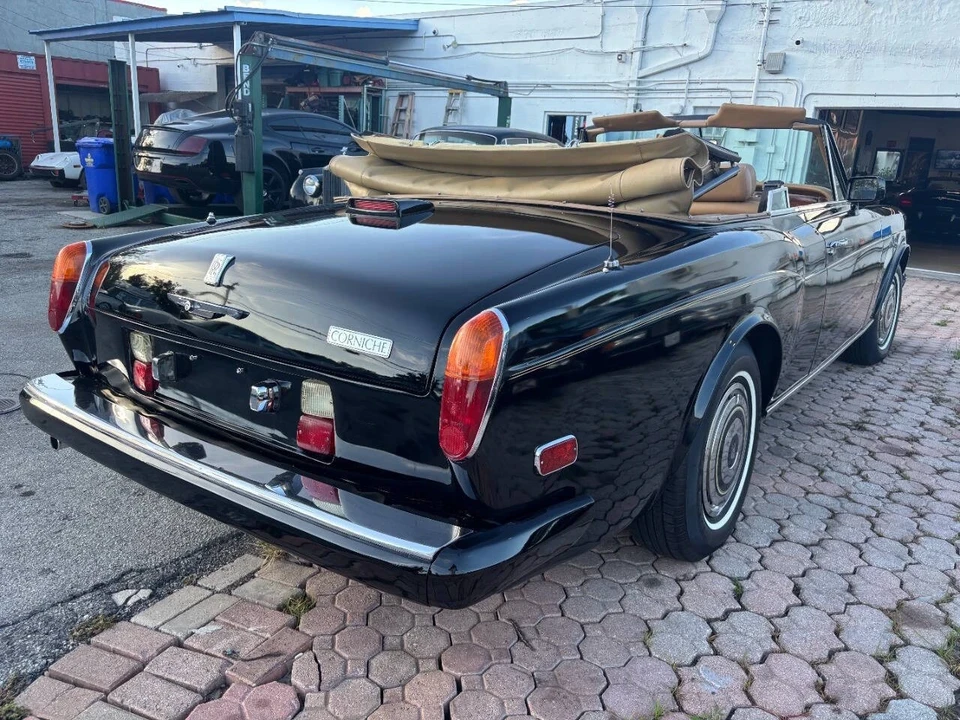 1987 Rolls-Royce Corniche Series I - Image 8 of 21