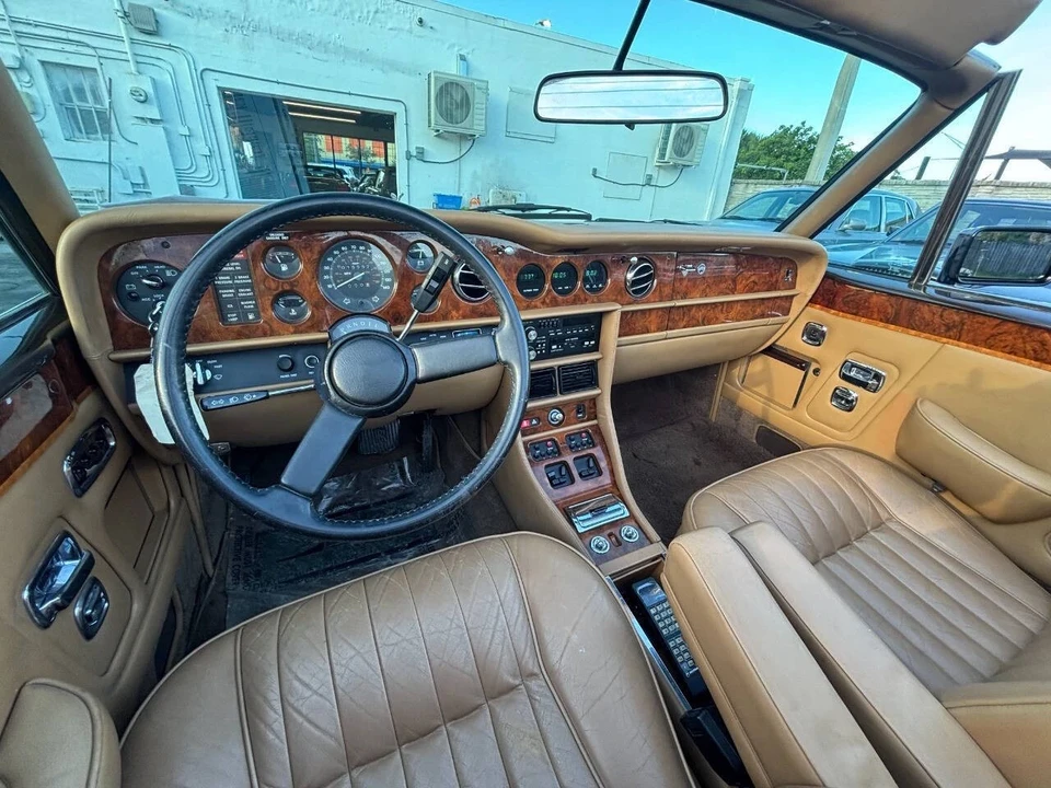 1987 Rolls-Royce Corniche Series I - Image 11 of 21