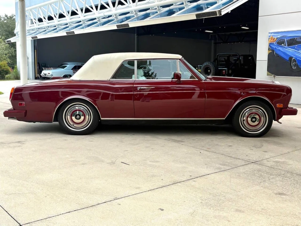 1987 Rolls-Royce Corniche Series I - Image 22 of 31