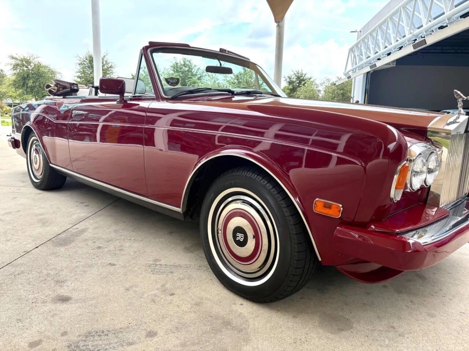 1987 Rolls-Royce Corniche Series I - Image 19 of 31