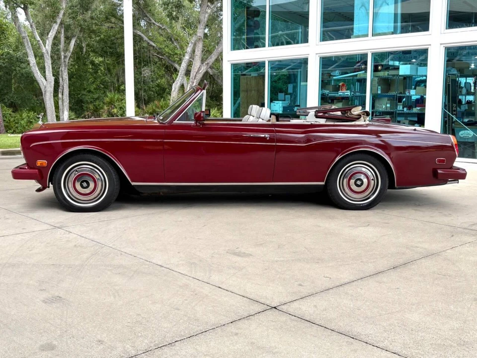 1987 Rolls-Royce Corniche Series I - Image 10 of 31