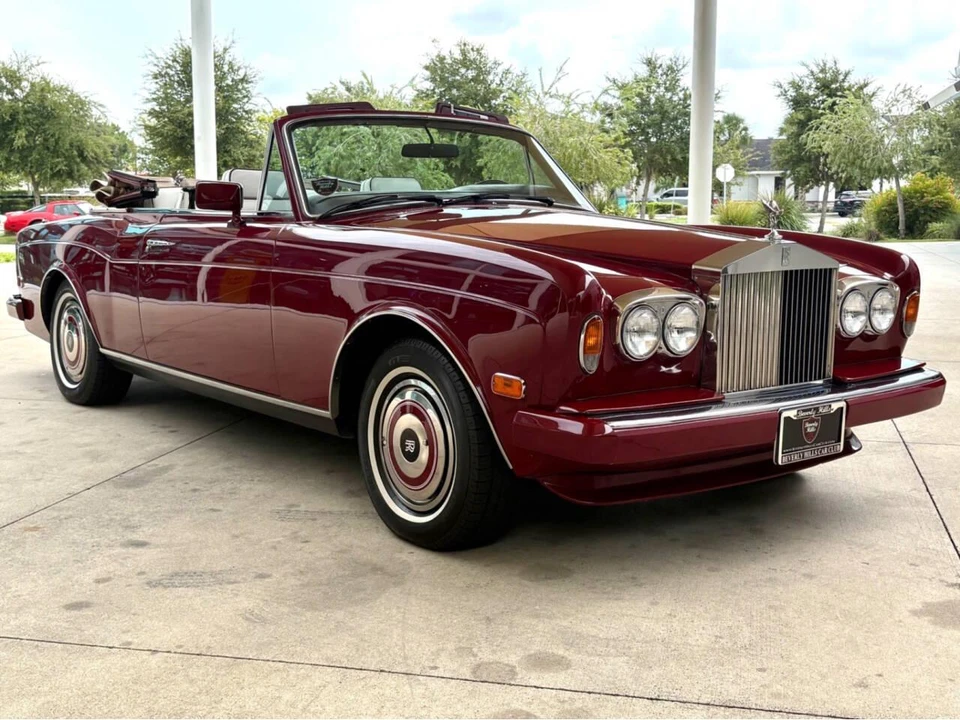 1987 Rolls-Royce Corniche Series I - Image 4 of 31