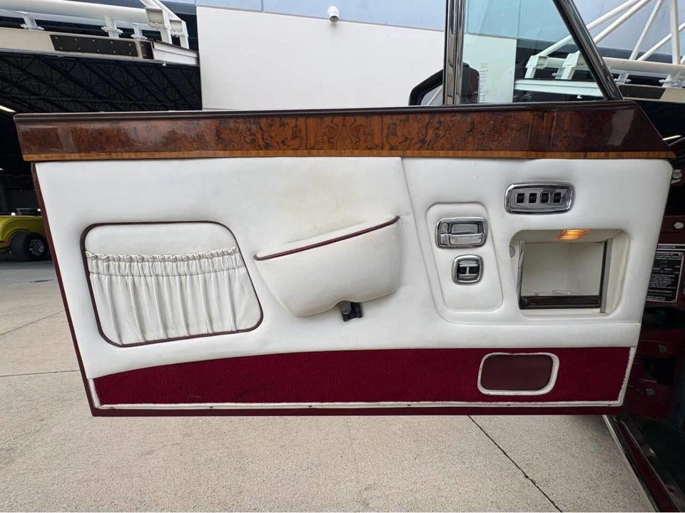 1987 Rolls-Royce Corniche Series I - Image 28 of 31