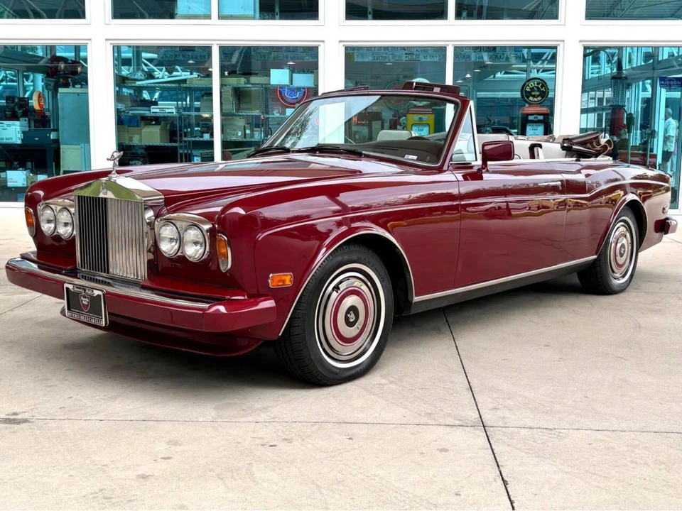 1987 Rolls-Royce Corniche Series I - Image 11 of 31