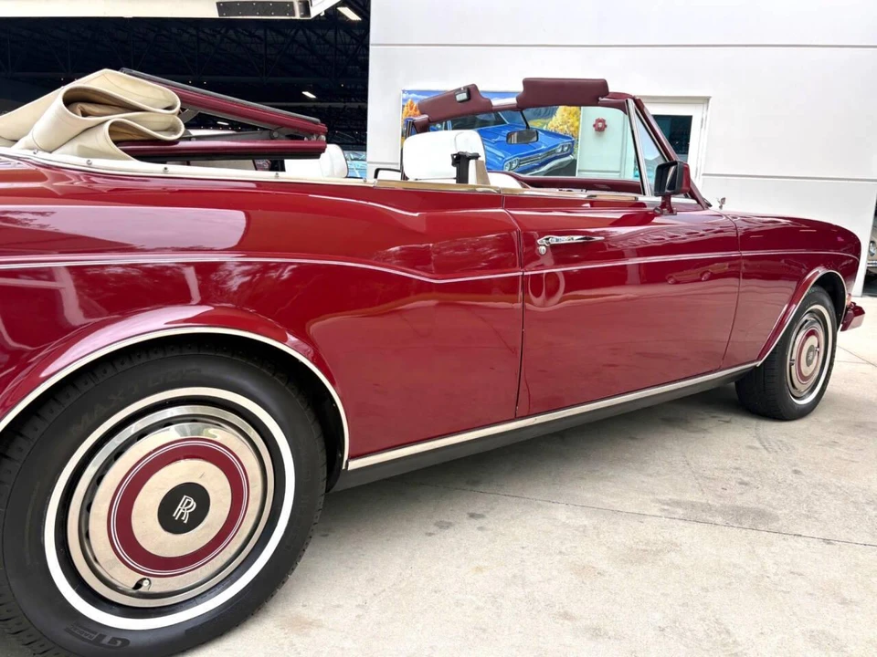 1987 Rolls-Royce Corniche Series I - Image 17 of 31