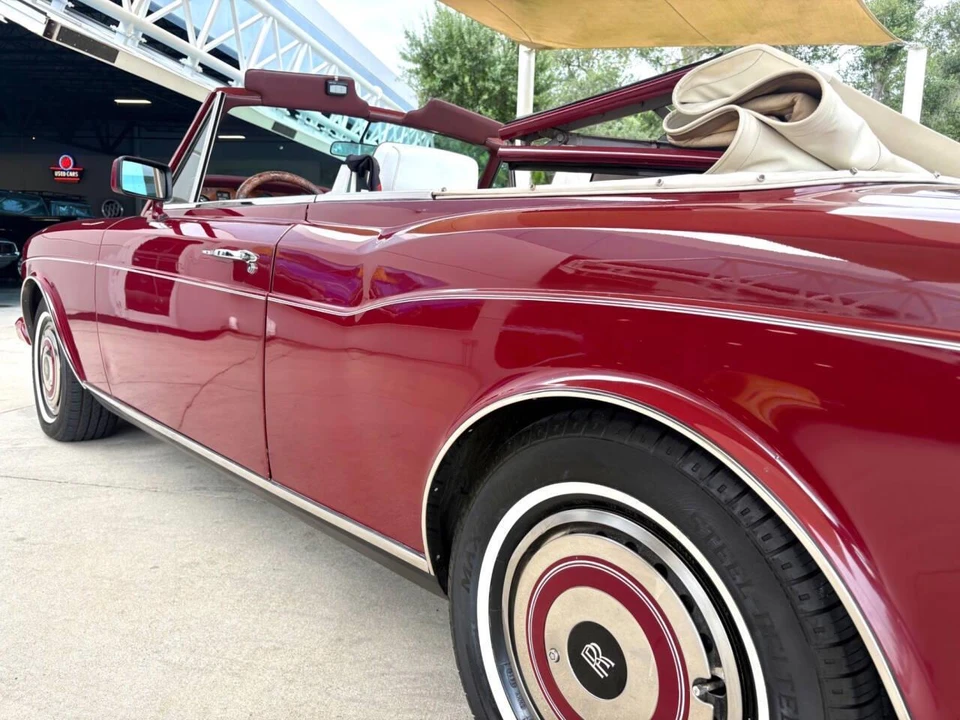 1987 Rolls-Royce Corniche Series I - Image 14 of 31