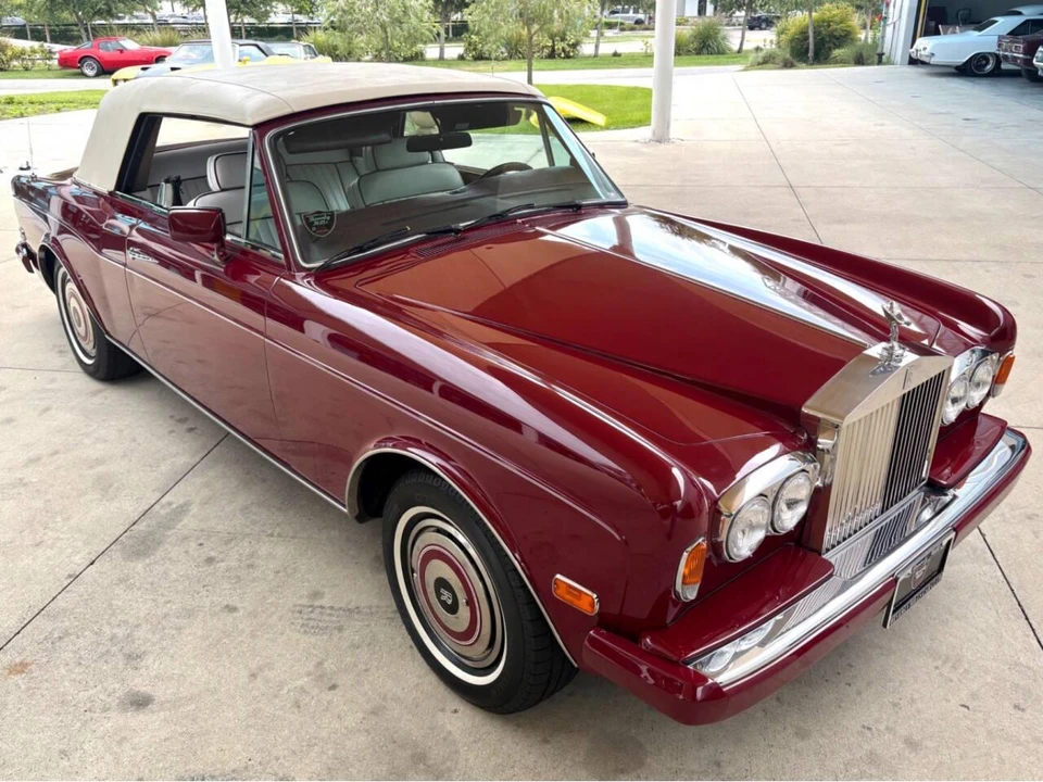 1987 Rolls-Royce Corniche Series I - Image 21 of 31