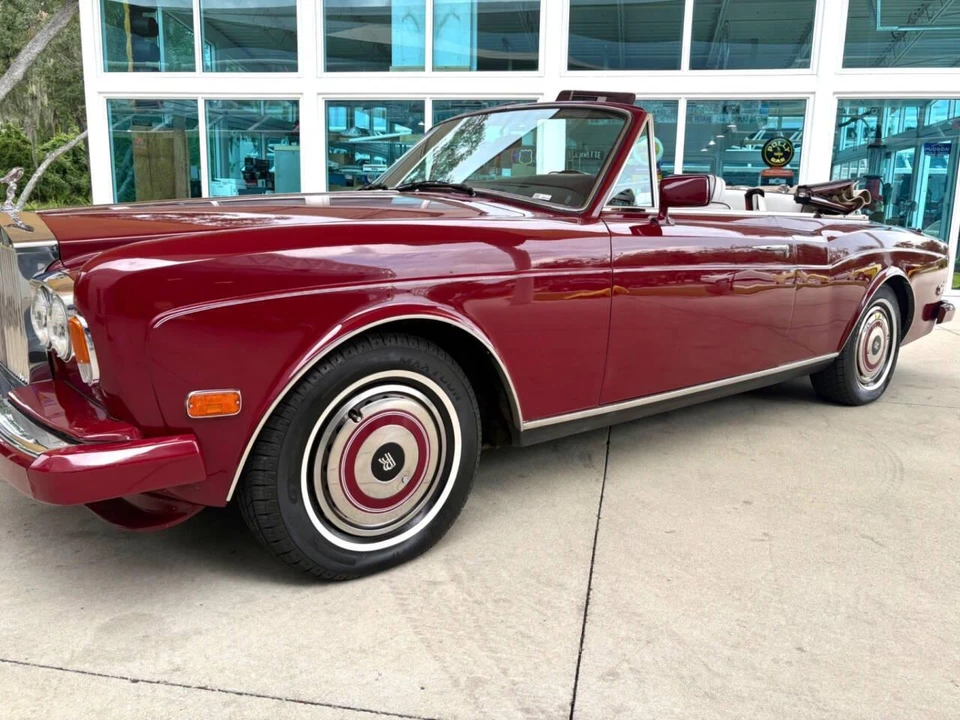1987 Rolls-Royce Corniche Series I - Image 12 of 31