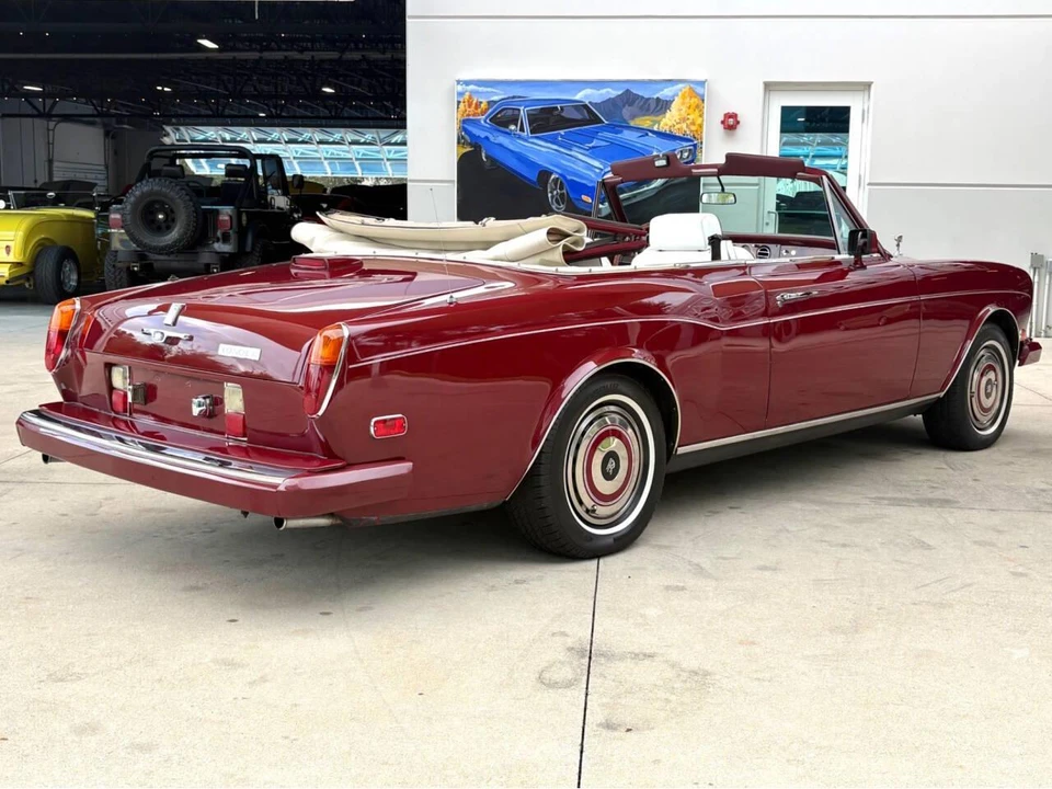 1987 Rolls-Royce Corniche Series I - Image 6 of 31