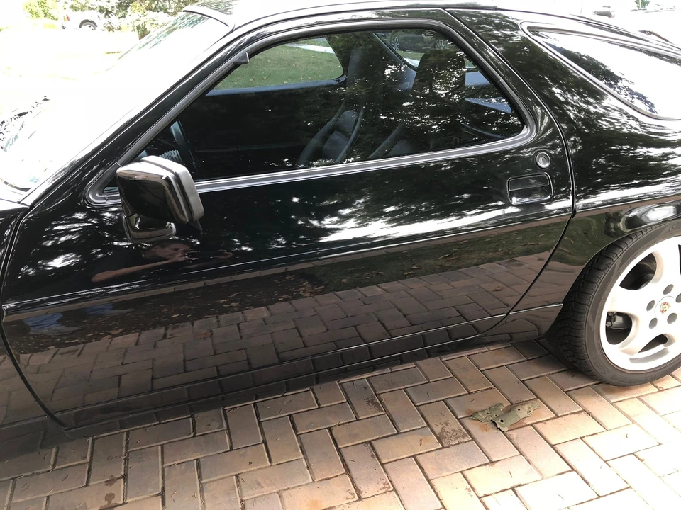 1987 Porsche 928 S4 - Image 7 of 31