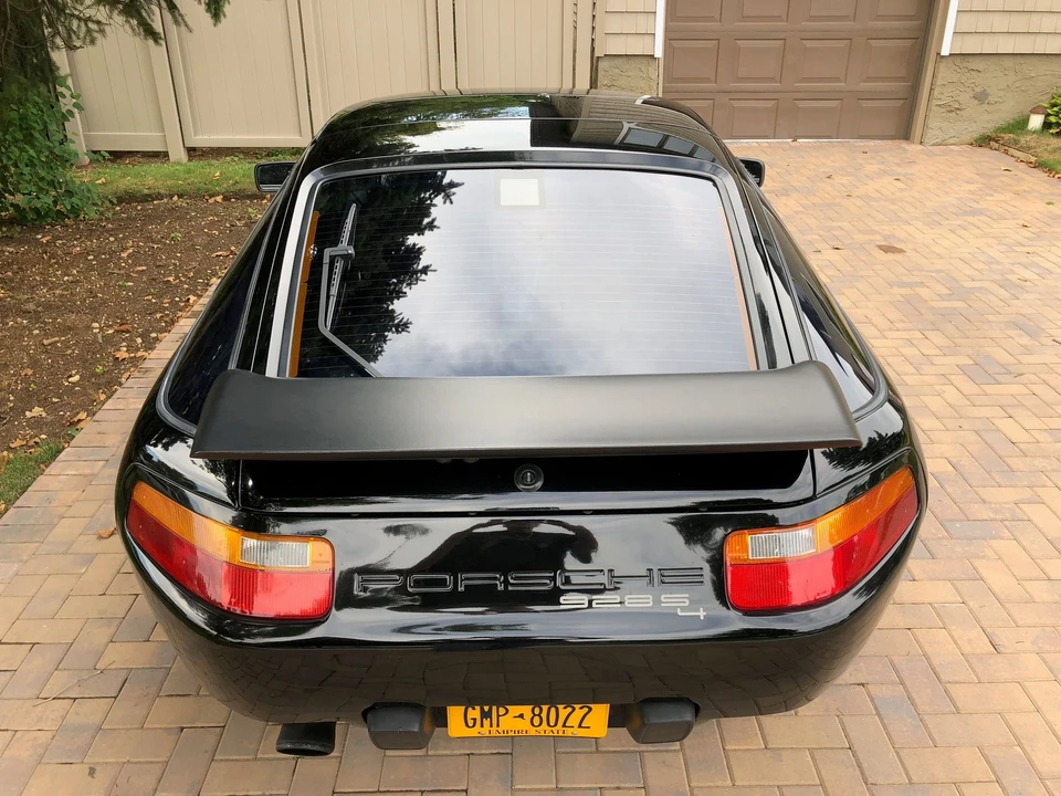 1987 Porsche 928 S4 - Image 9 of 31