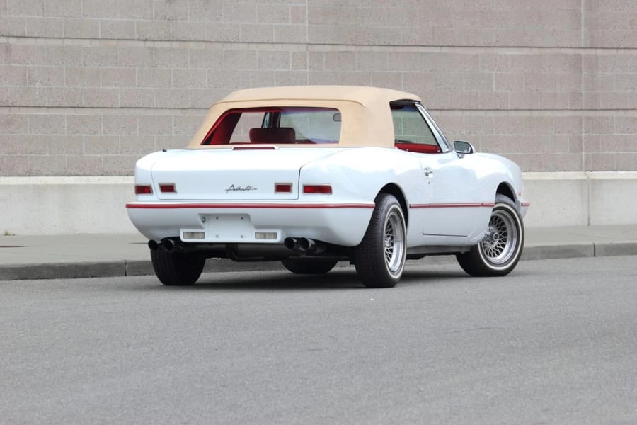 1987 Studebaker Avanti - Image 3 of 9