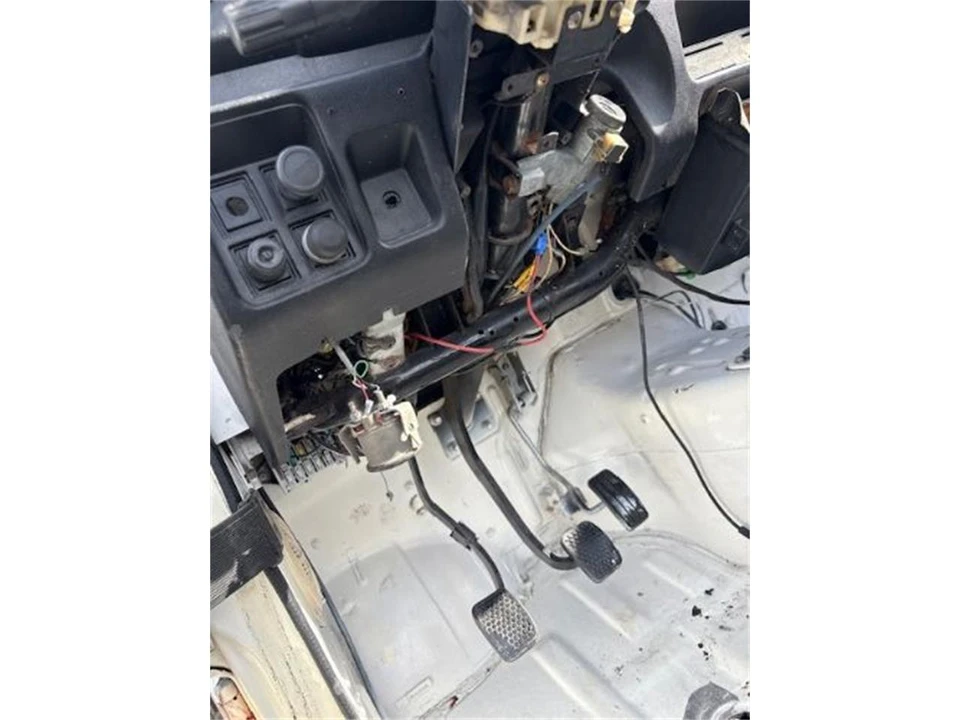1987 Suzuki Jimny 2nd Gen - Image 23 of 30