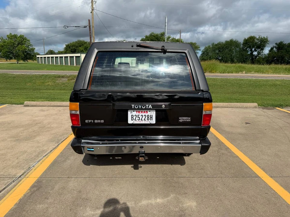 1987 Toyota 4Runner - Image 5 of 18