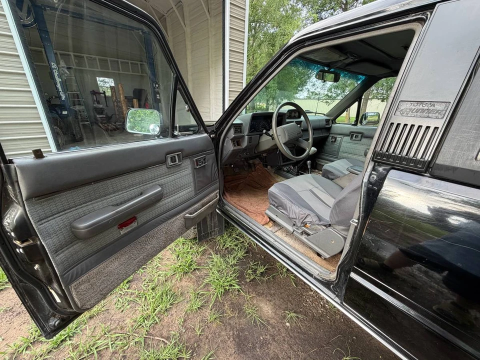 1987 Toyota 4Runner - Image 16 of 18