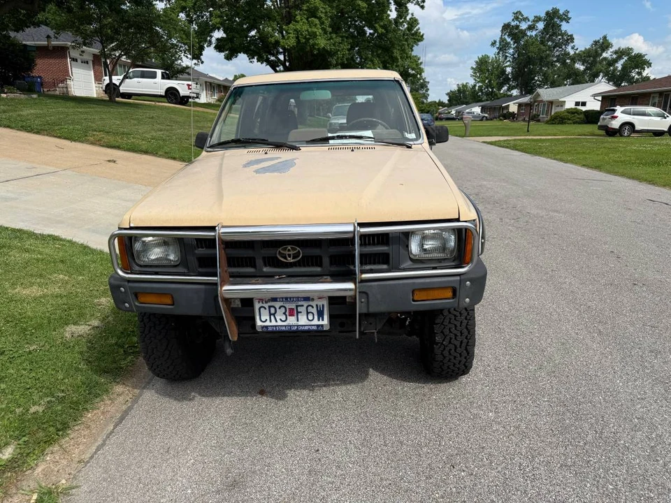 1987 Toyota 4Runner - Image 8 of 13