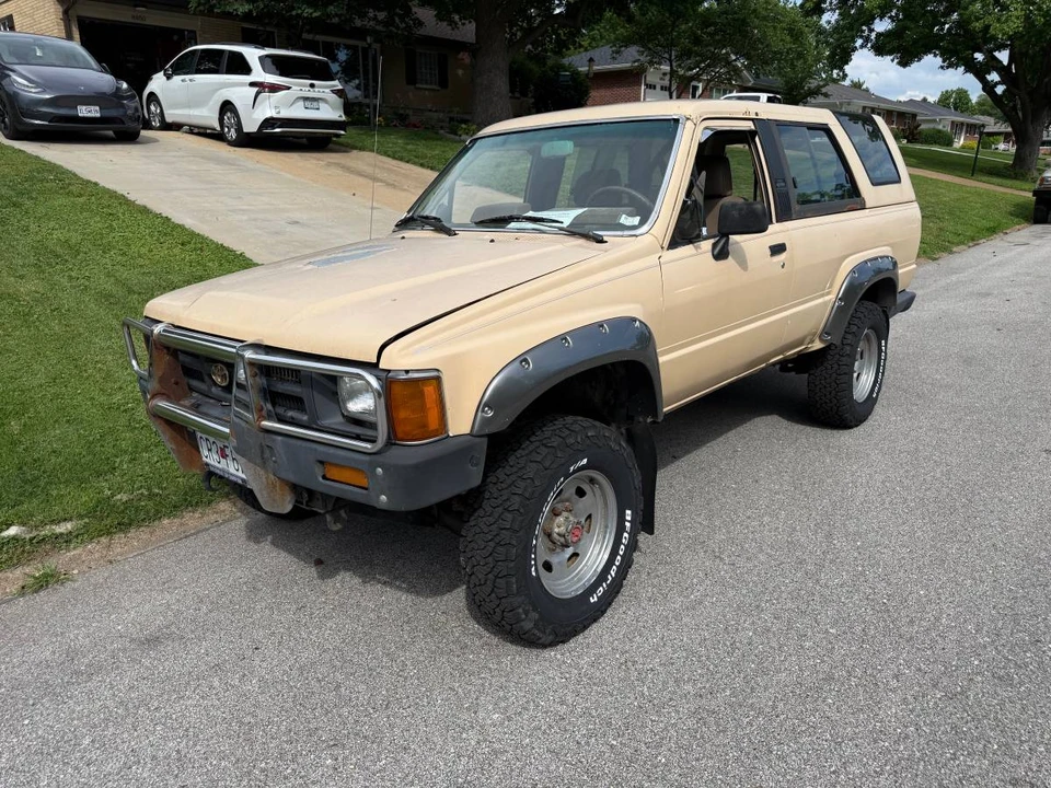 1987 Toyota 4Runner - Image 9 of 13