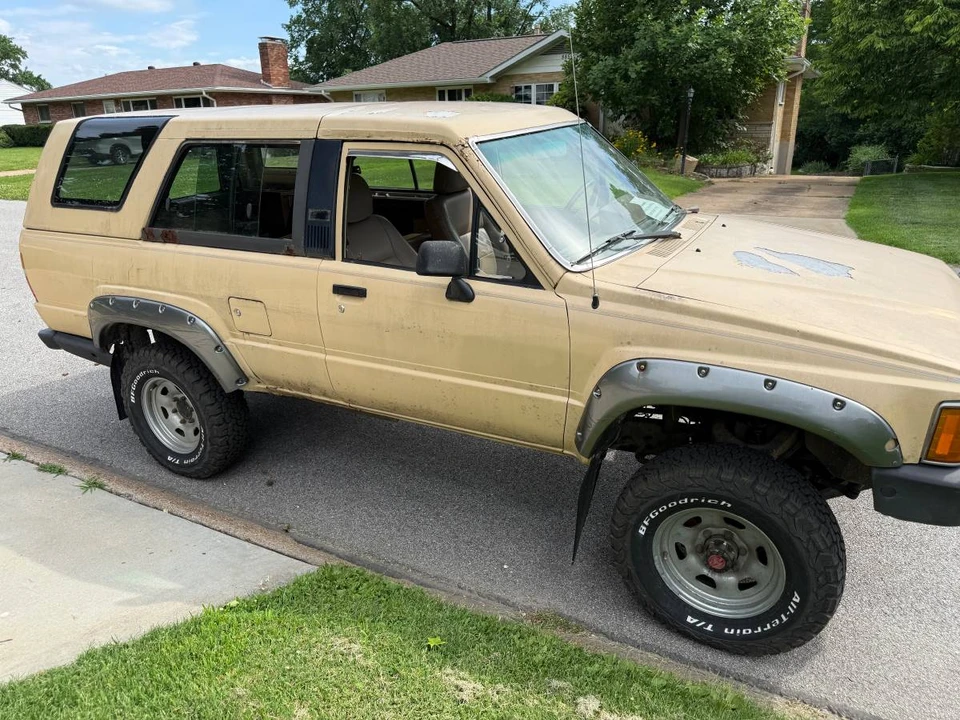 1987 Toyota 4Runner - Image 4 of 13