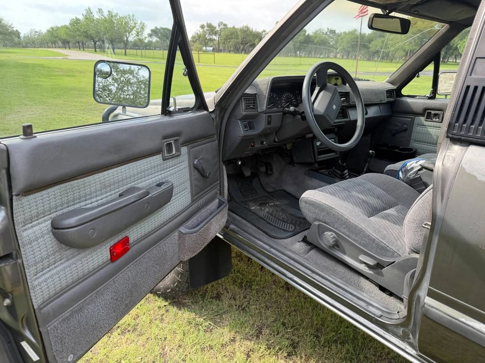 1987 Toyota 4Runner 1st Gen - Image 4 of 21