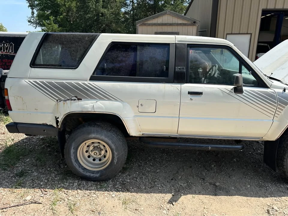 1987 Toyota 4Runner 1st Gen - Image 4 of 5