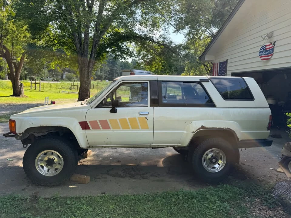 1987 Toyota 4Runner 1st Gen - Image 5 of 12