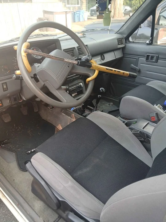 1987 Toyota 4Runner 1st Gen - Image 3 of 4