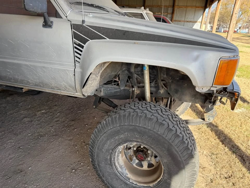 1987 Toyota 4Runner 1st Gen - Image 4 of 11