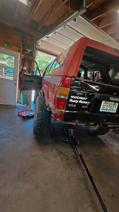 1987 Toyota 4Runner 1st Gen - Image 2 of 9