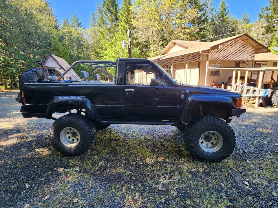 1987 Toyota 4Runner 1st Gen - Image 3 of 8