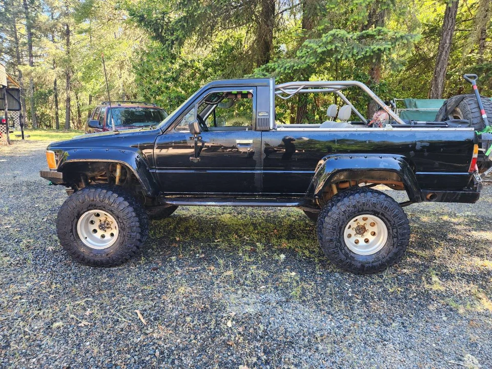 1987 Toyota 4Runner 1st Gen - Image 2 of 8