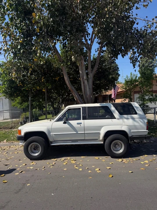 1987 Toyota 4Runner 1st Gen - Image 2 of 11