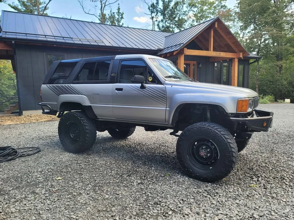 1987 Toyota 4Runner 1st Gen - Image 3 of 11
